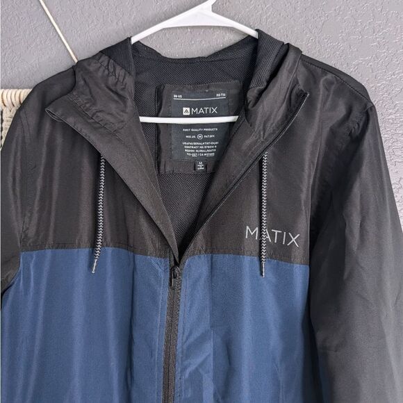 Matix Windbreaker Jacket with Brimmed Hood - Picture 4 of 7